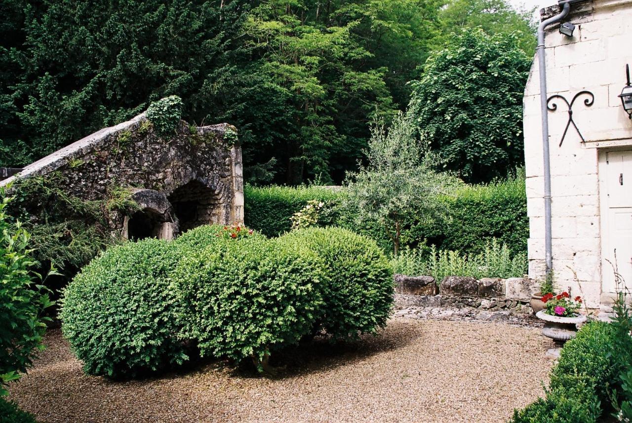 Le Pavillon De Vallet Bed & Breakfast Athee-sur-Cher Bagian luar foto
