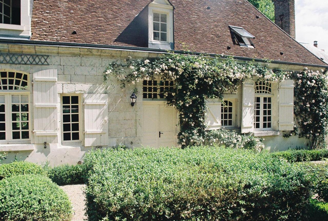 Le Pavillon De Vallet Bed & Breakfast Athee-sur-Cher Bagian luar foto