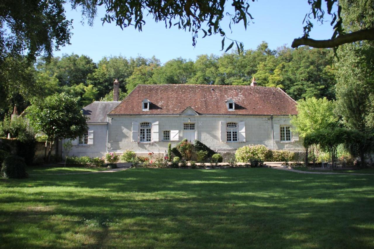 Le Pavillon De Vallet Bed & Breakfast Athee-sur-Cher Bagian luar foto
